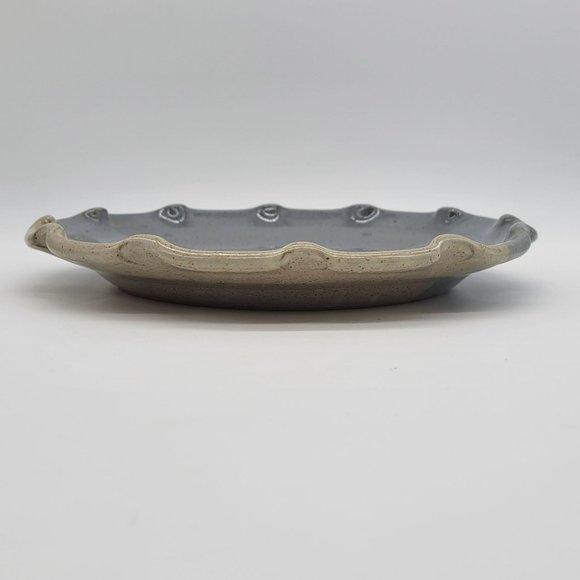 Eagle Pottery Plate Signed Sherri McNeil 1992 Blue Beige Floral - Picture 14 of 15